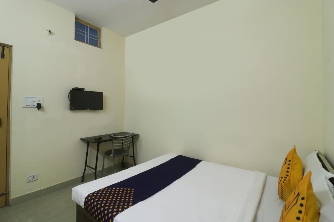 Spot On Negi Home Stay Dehradun Exterior foto